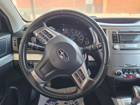 Used 2012 Subaru Outback 2.5i Premium AWD/4WD image 16