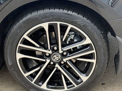 Used 2026 Toyota Camry XLE FWD image 8