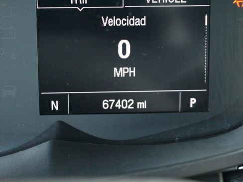 Used 2018 Chevrolet Trax LT w/ Sun & Sound Package AWD/4WD image 24