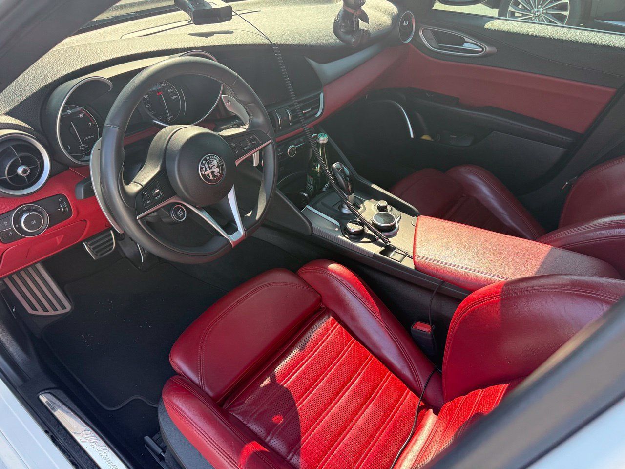 Used 2019 Alfa Romeo Giulia Ti Sport w/ Quick Order Package 22U Sport RWD image 11