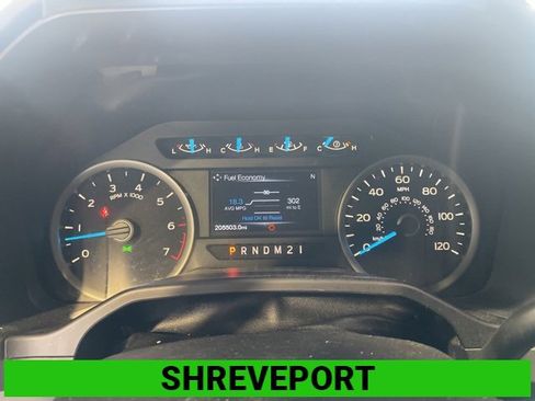 Used 2016 Ford F150 XLT w/ Equipment Group 302A Luxury image 4