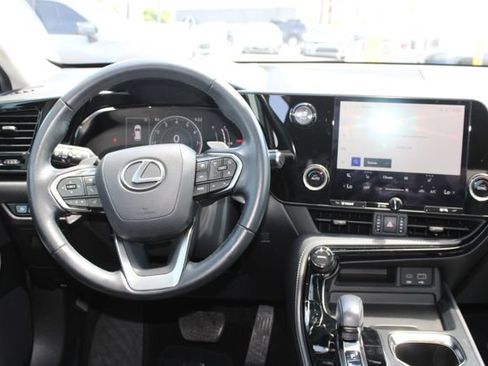 Certified 2024 Lexus NX 250 FWD image 14