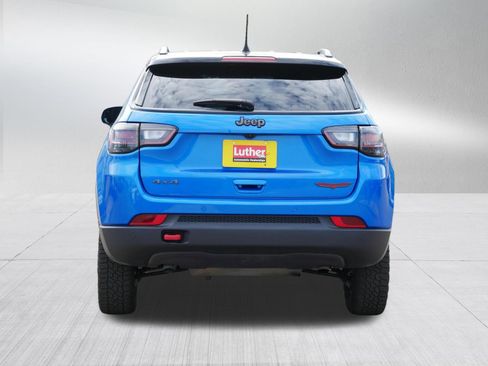 Used 2025 Jeep Compass Trailhawk w/ Trailhawk Elite Group AWD/4WD image 6