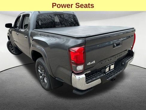 Used 2022 Toyota Tacoma SR5 AWD/4WD image 8