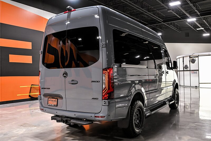 Used 2023 Mercedes-Benz Sprinter 2500 image 7