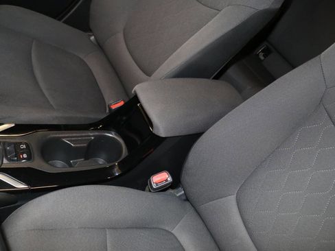 Used 2022 Toyota Corolla LE image 57