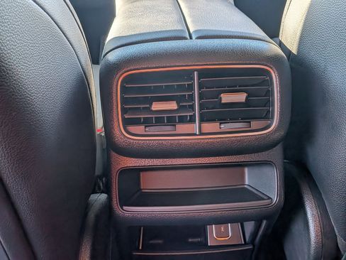 Certified 2020 Mercedes-Benz GLE 350 4MATIC image 32