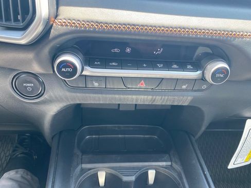 Used 2025 MAZDA CX-50 AWD 2.5 Hybrid w/ Weather Package image 12