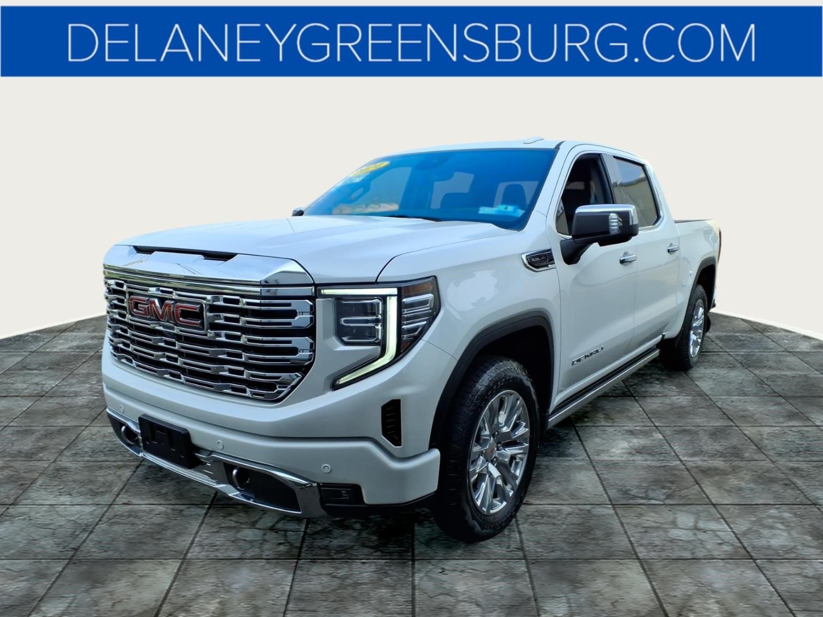 Used 2024 GMC Sierra 1500 Denali w/ Technology Package AWD/4WD image 7