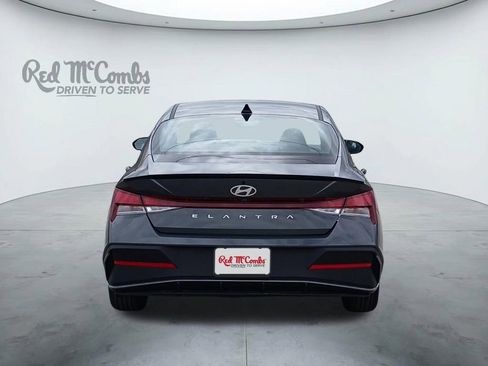 New 2026 Hyundai Elantra SEL Sport Premium FWD image 4
