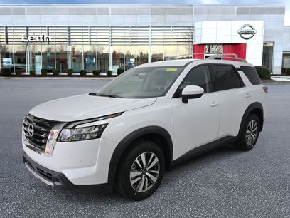 New 2025 Nissan Pathfinder SL
