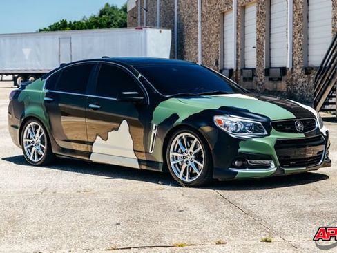 Used 2015 Chevrolet SS RWD image 9