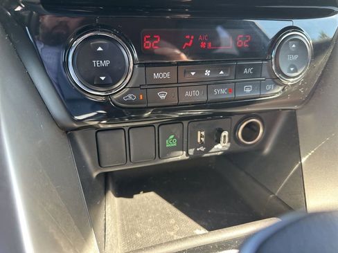 Used 2023 Mitsubishi Eclipse Cross AWD image 11