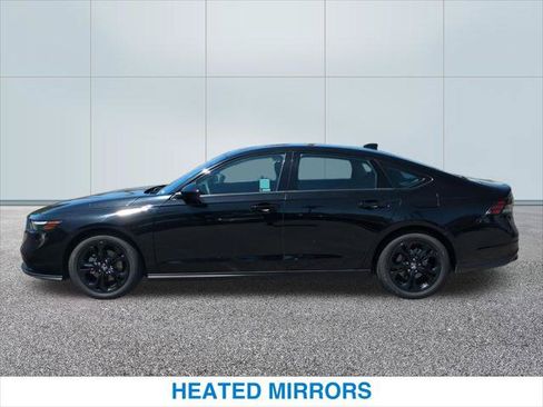 Used 2025 Honda Accord SE image 10