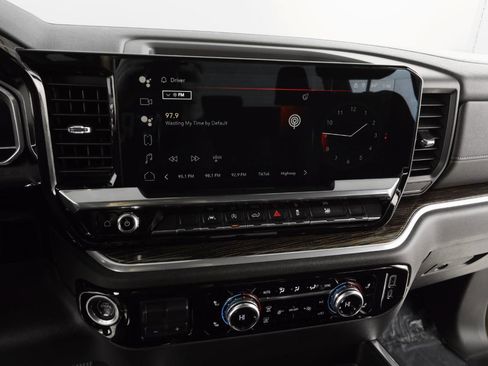 Used 2022 GMC Sierra 1500 Elevation image 20