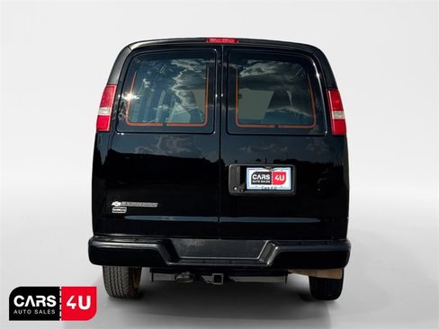 Used 2017 Chevrolet Express 2500 image 6