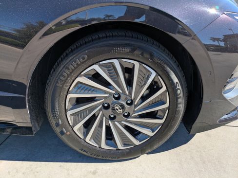 Certified 2024 Hyundai Sonata Limited image 8