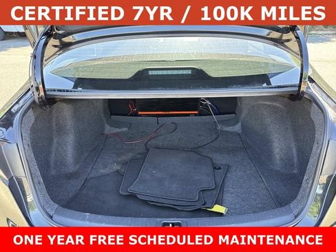 Used 2025 Toyota Corolla LE FWD image 12