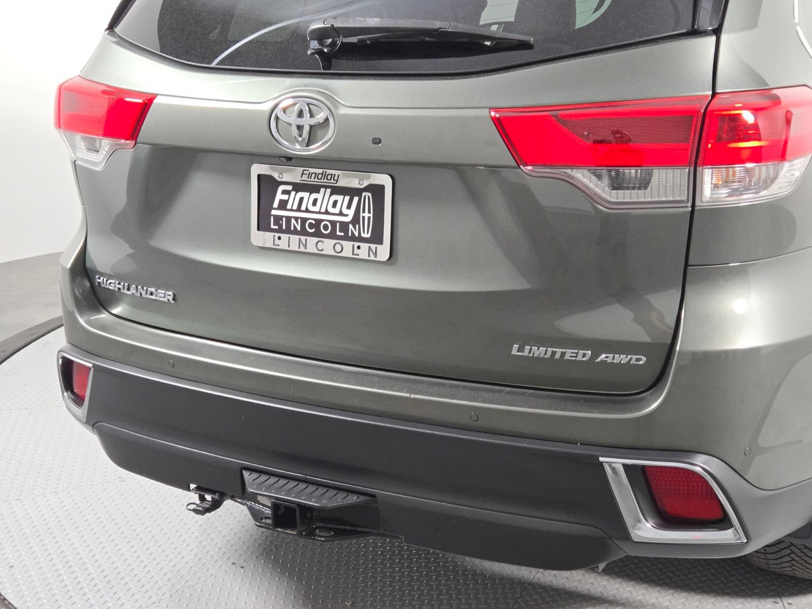 Used 2018 Toyota Highlander Limited AWD/4WD image 5