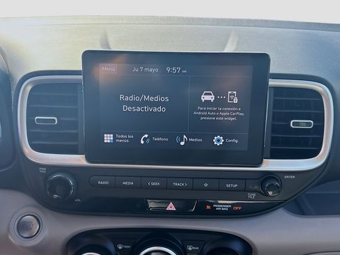 Used 2024 Hyundai Venue SEL FWD image 10