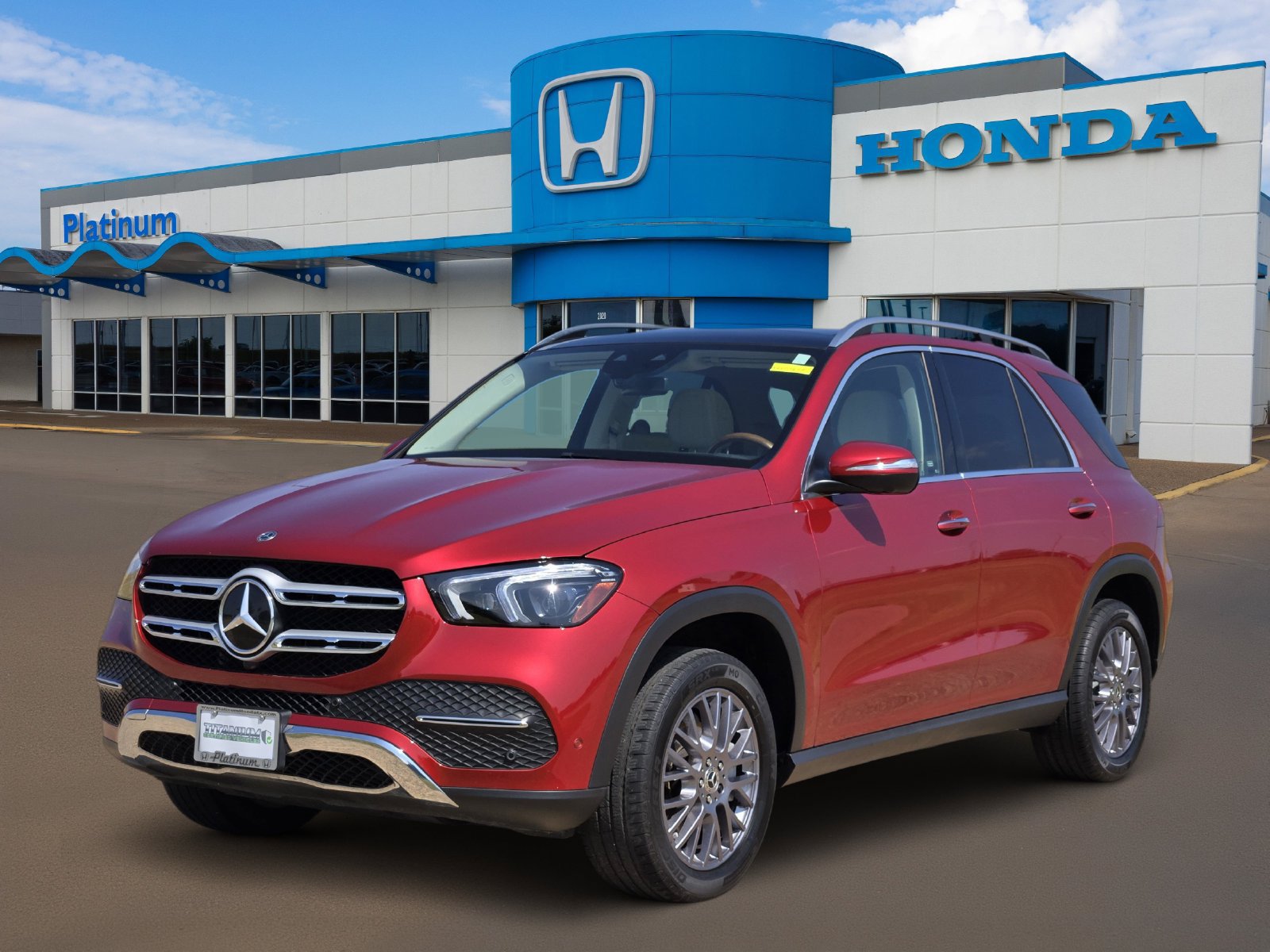 Used 2023 Mercedes-Benz GLE 350 image 2