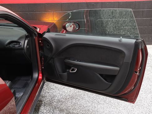 Used 2018 Dodge Challenger SRT w/ Technology Group RWD image 43