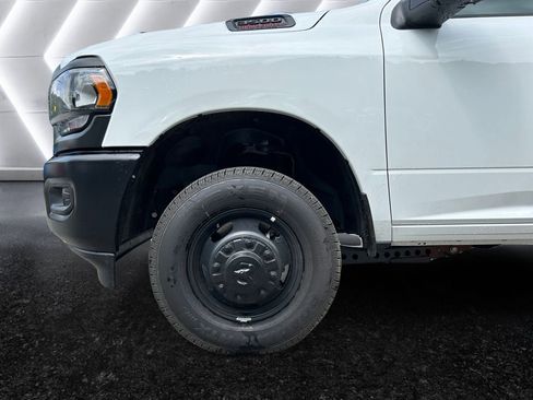 New 2024 RAM 3500 Tradesman image 15