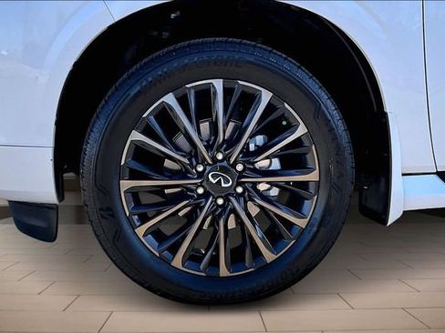 Used 2026 INFINITI QX80 Autograph w/ Premium Cargo Package image 9