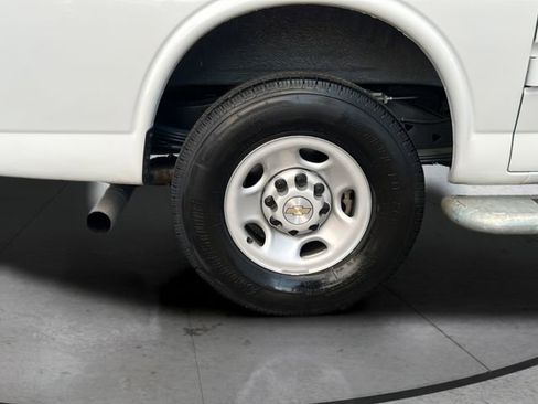 Used 2024 Chevrolet Express 2500 w/ Driver Convenience Package RWD image 32