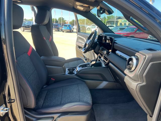 Certified 2024 Chevrolet Colorado Z71 w/ Z71 Convenience Package 2 AWD/4WD image 17
