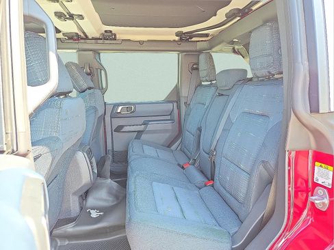 Used 2025 Ford Bronco Heritage Edition AWD/4WD image 10