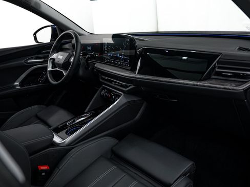 Used 2025 Audi Q5 Premium Plus w/ Premium Plus AWD/4WD image 8