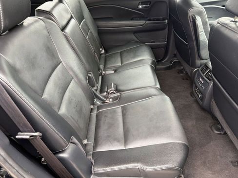 Used 2017 Honda Pilot Touring image 27
