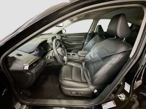 Used 2019 Nissan Altima 2.5 SL FWD image 13