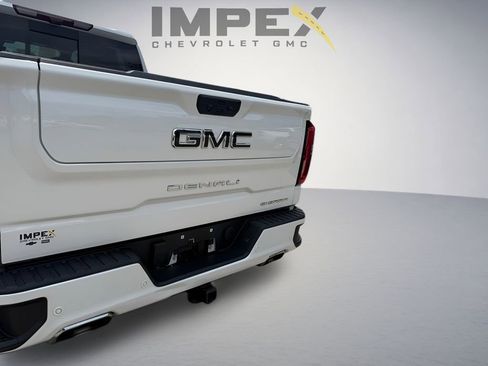 Used 2024 GMC Sierra 1500 Denali w/ Denali Reserve Package AWD/4WD image 36