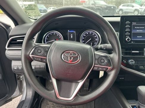 Used 2024 Toyota Camry LE image 5