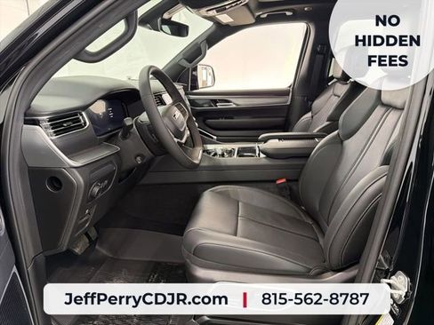 New 2026 Jeep Grand Wagoneer Limited AWD/4WD image 9