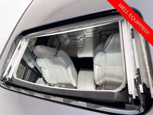 Used 2018 Acura TLX V6 w/ Advance Package FWD image 22