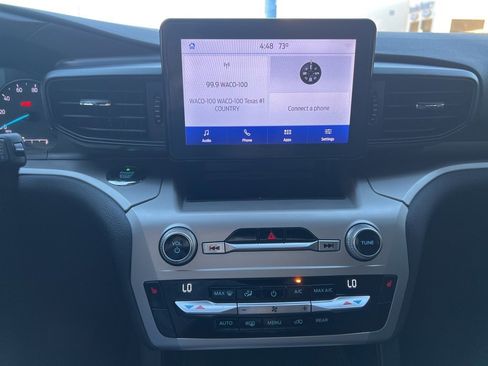 Used 2021 Ford Explorer XLT image 31