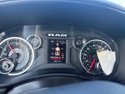 Used 2024 RAM 2500 Big Horn AWD/4WD image 20