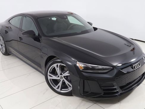 Used 2023 Audi e-tron GT Premium Plus image 21
