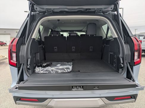 New 2025 Ford Expedition Max Platinum w/ Driver's Package image 36