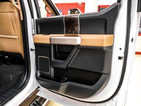 Used 2022 Ford F250 Lariat w/ Lariat Value Package image 41