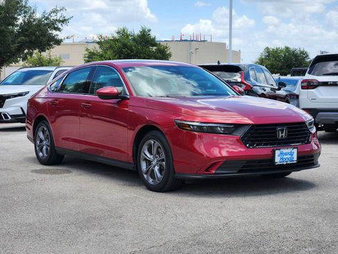 Used 2024 Honda Accord EX image 3