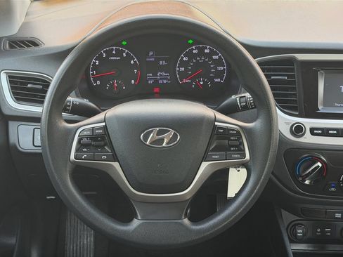 Used 2021 Hyundai Accent SE FWD image 16