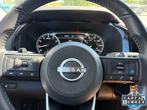Used 2025 Nissan Pathfinder SV FWD image 18