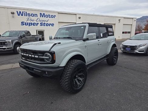 Used 2021 Ford Bronco Outer Banks image 1
