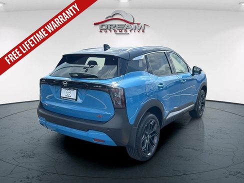 New 2026 Nissan Kicks SR w/ SR Premium Package FWD image 11