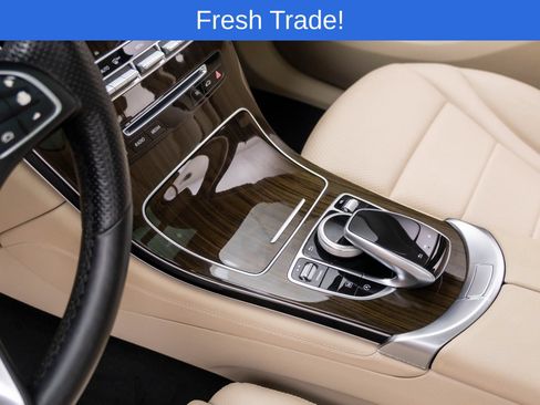 Used 2018 Mercedes-Benz GLC 300 4MATIC image 10