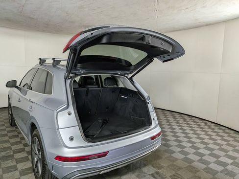 Used 2021 Audi Q5 2.0T Premium Plus w/ Premium Plus Package AWD/4WD image 9